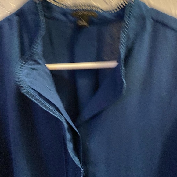 Elegant Teal Ann Taylor Blouse - Picture 3 of 11